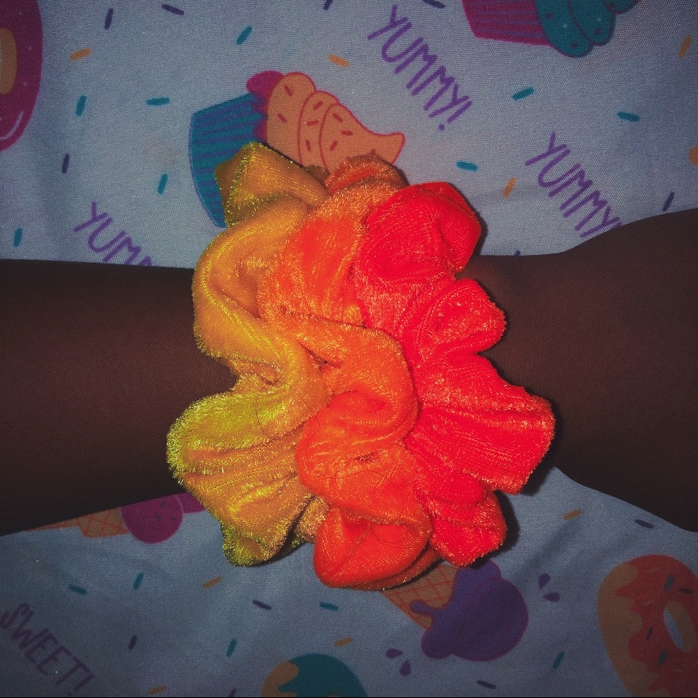 ♡ FINAL SALE ♡ sunset scrunchie set